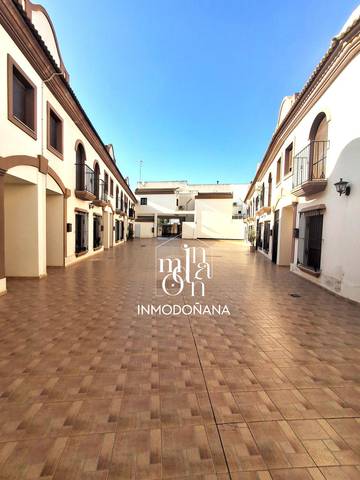 Casa adosada en Venta en Almonte ciudad