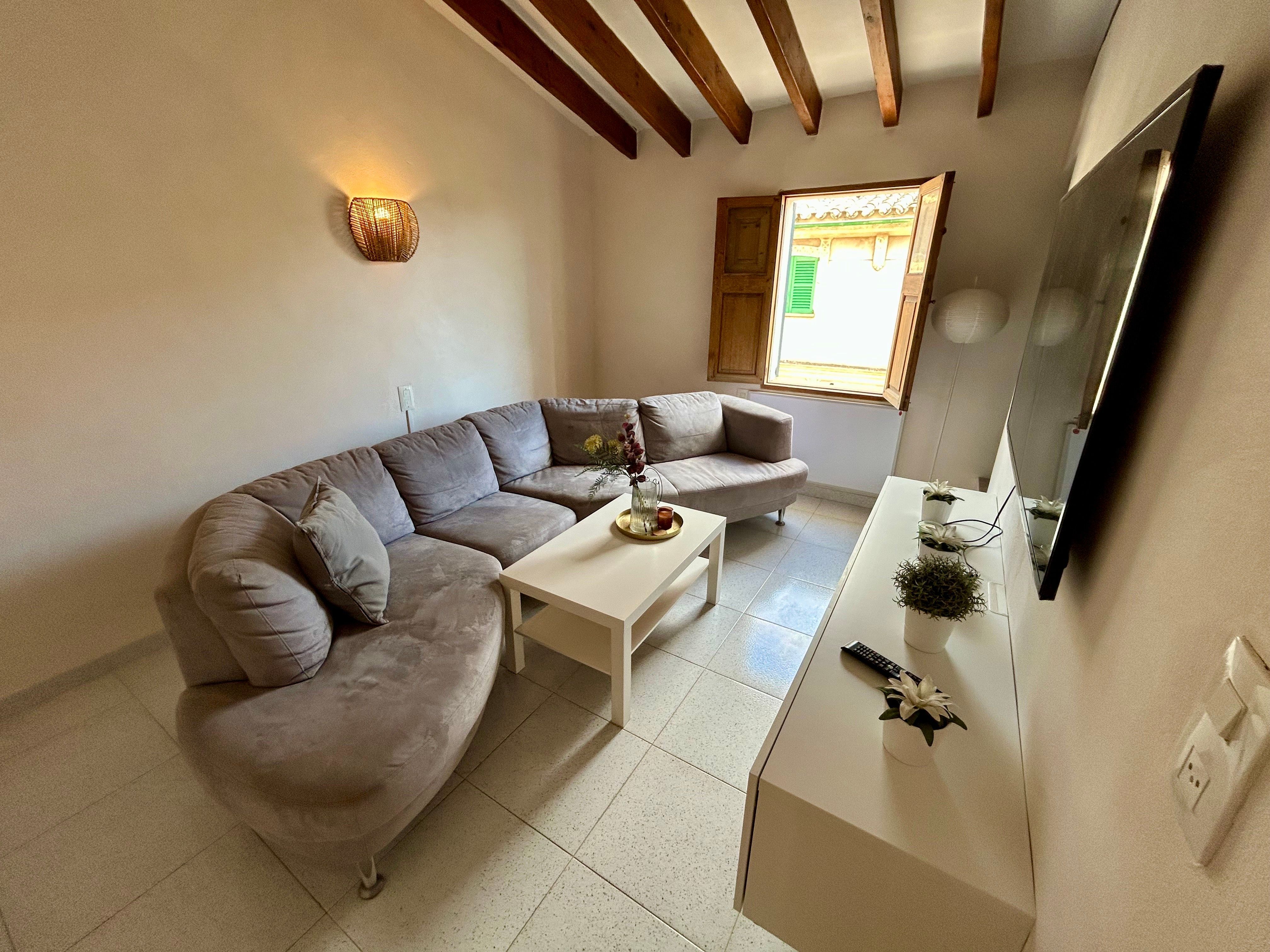 Sala d'estar de Apartament de lloguer en Andratx amb Aire condicionat, Calefacció i Terrassa