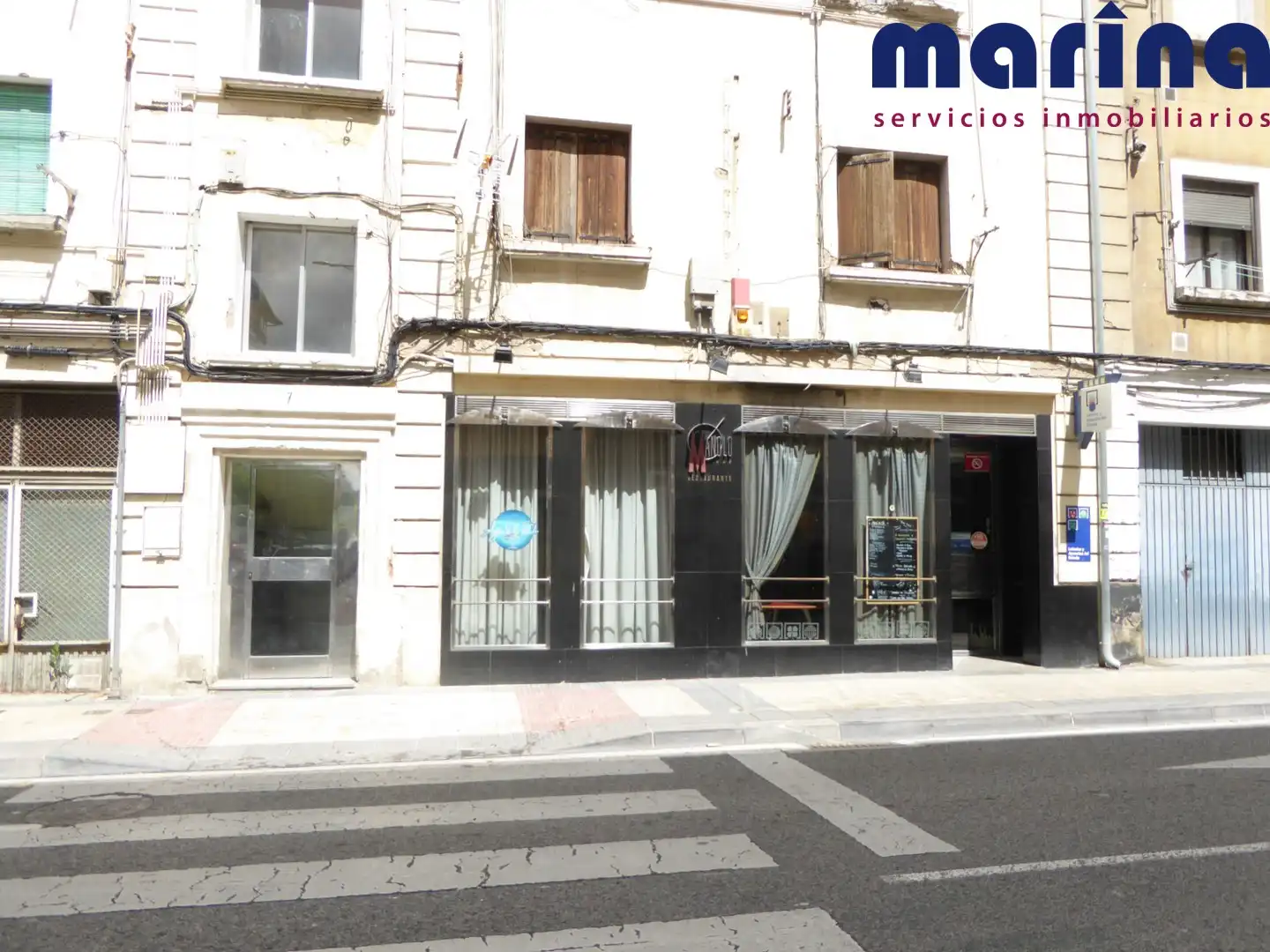 Vista exterior de Local en venda en  Pamplona / Iruña amb Calefacció, Terrassa i Moblat