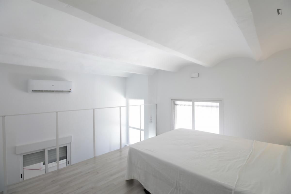 Study to rent in Pradolongo