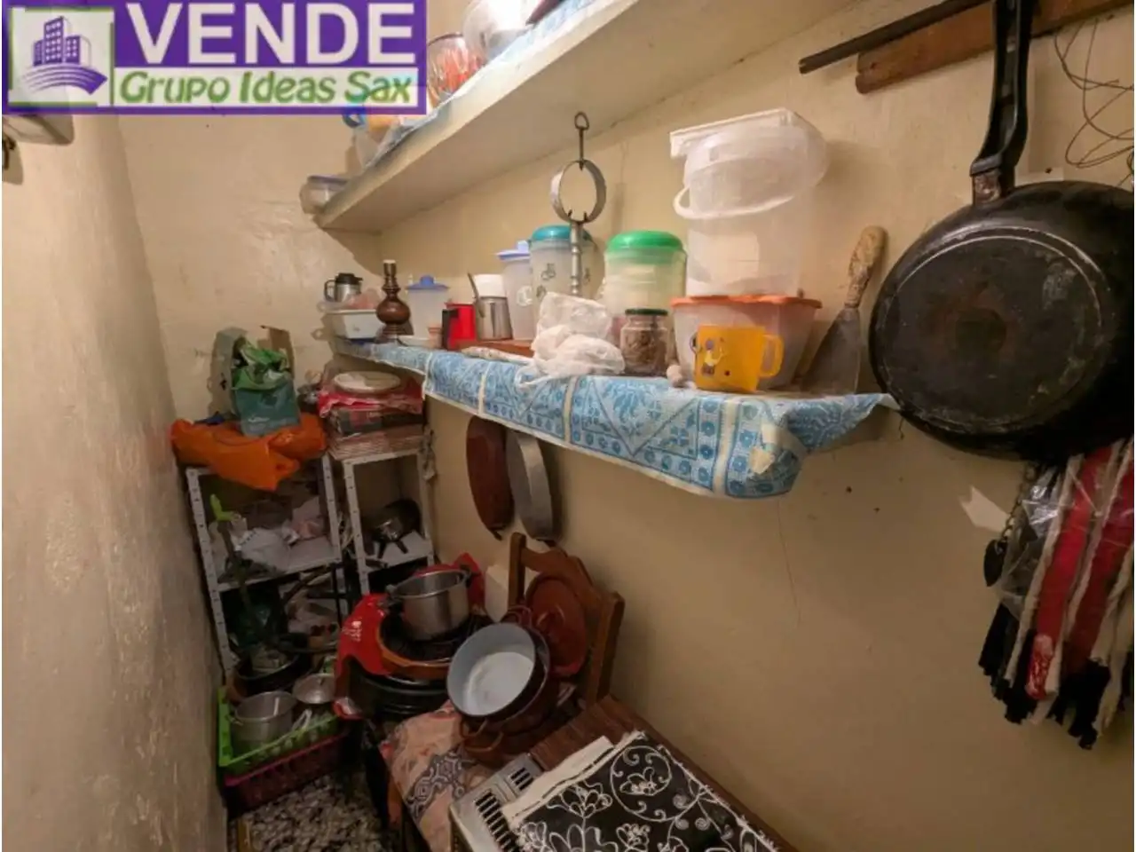 Kitchen of Detached homes for sale in Sax
