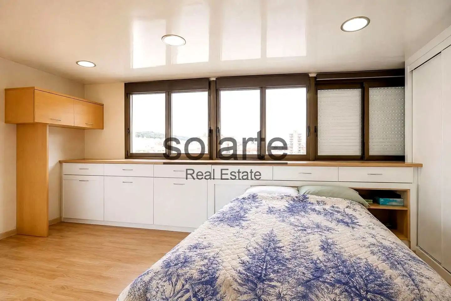 Dúplex en venda en L'Hospitalet de Llobregat amb Aire condicionat i Terrassa