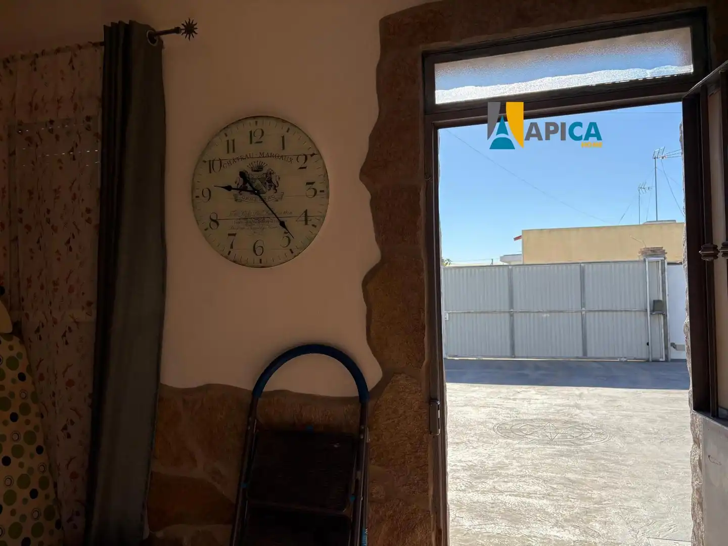 Houses for sale in Chiclana de la Frontera  with Air Conditioner, Terrace and Storage room