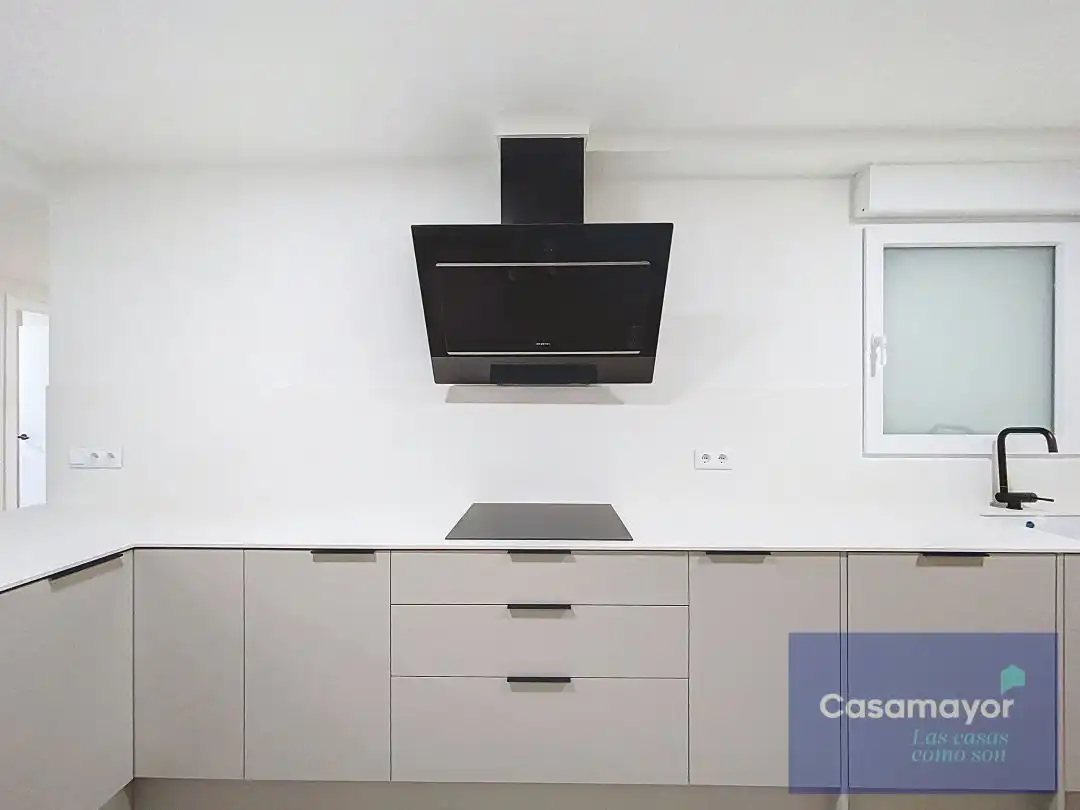 Cocina de Piso de alquiler en Alicante / Alacant con Aire acondicionado, Calefacción y Terraza