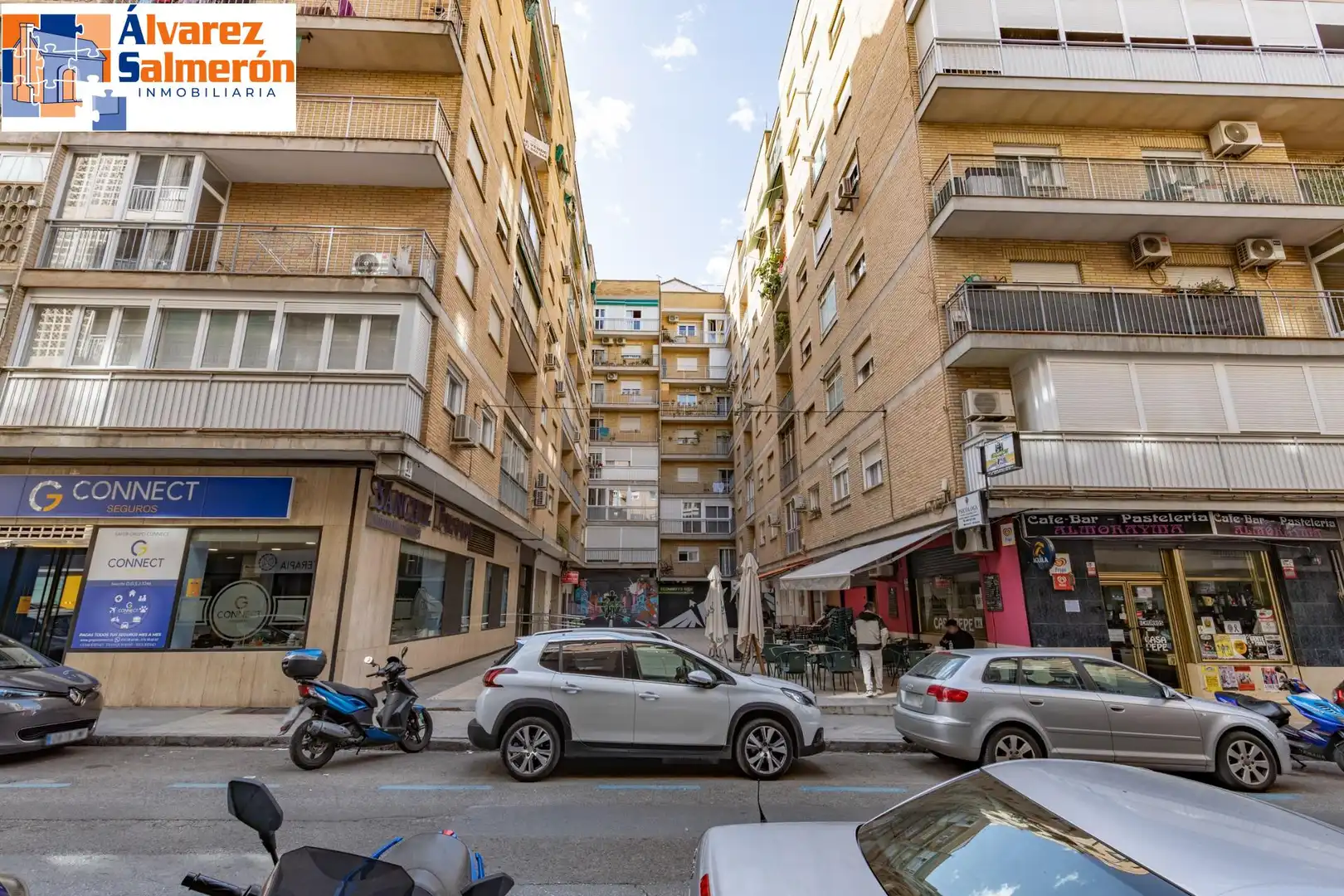 Außenansicht von Wohnung zum Verkauf in Granada mit Terrasse