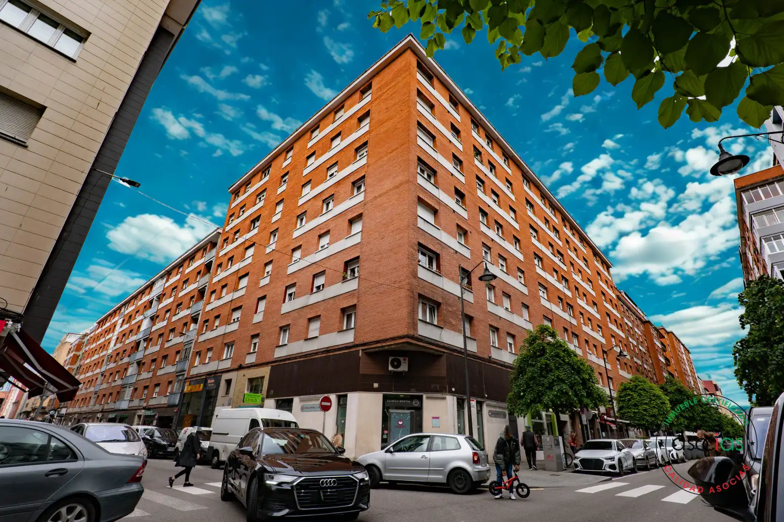 Vista exterior de Piso en venta en Gijón  con Calefacción