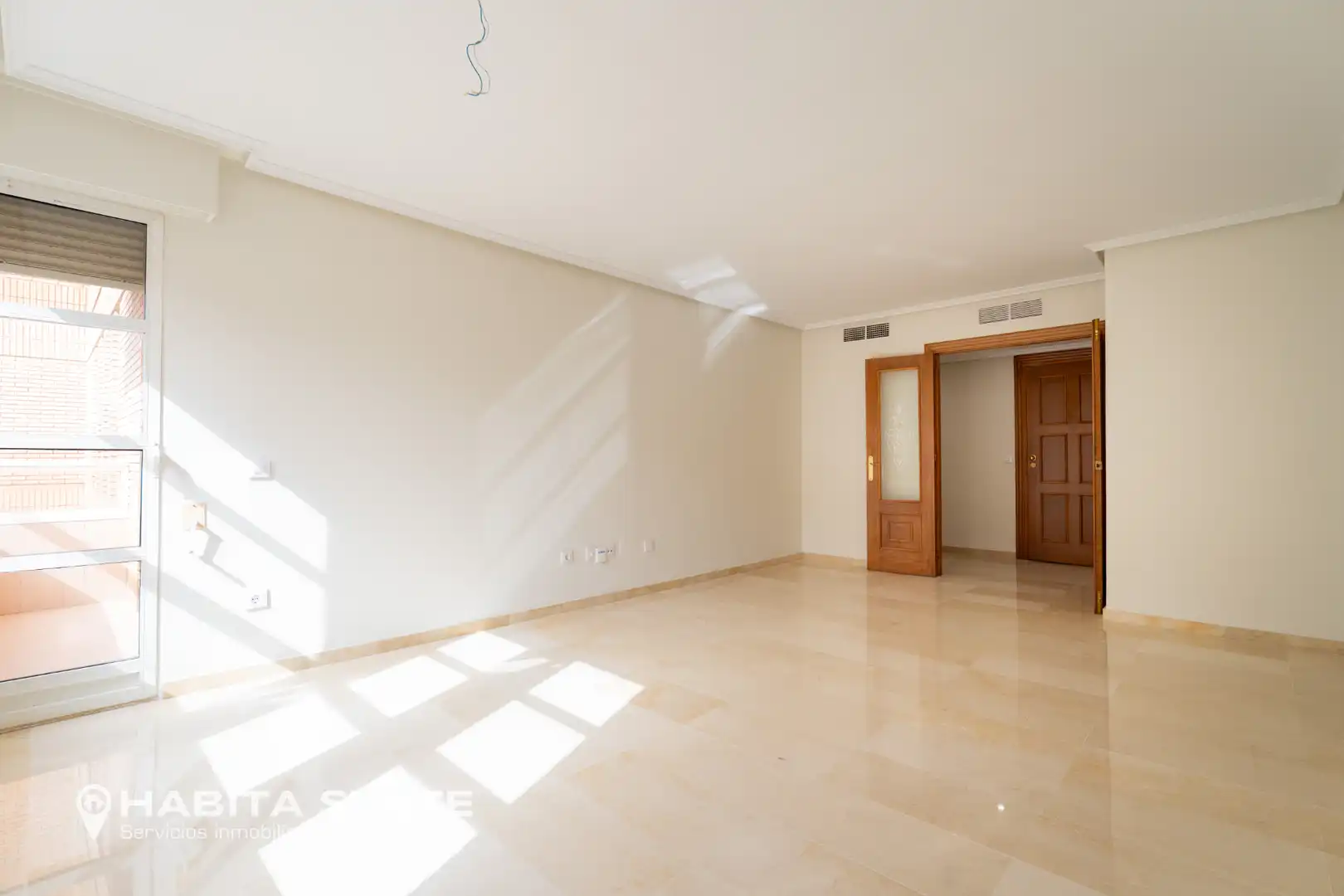 Flat for rent in Almería  with Air Conditioner, Heating and Terrace
