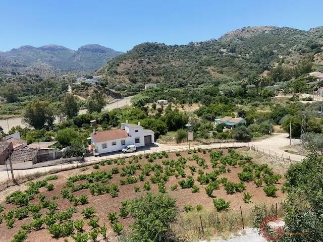 Casa rustica in vendita a Comares
