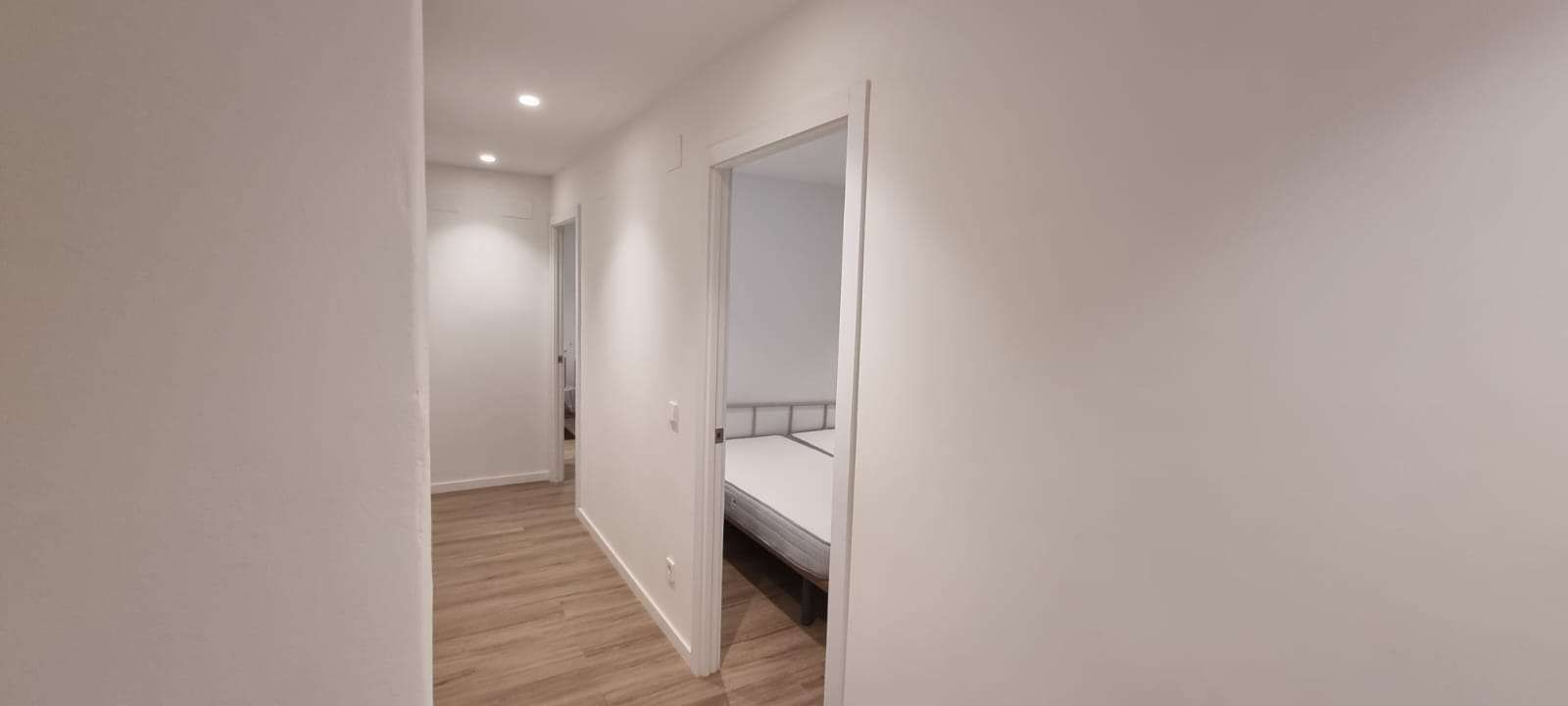 Apartament per a compartir en  Valencia Capital amb Aire condicionat, Calefacció i Terrassa