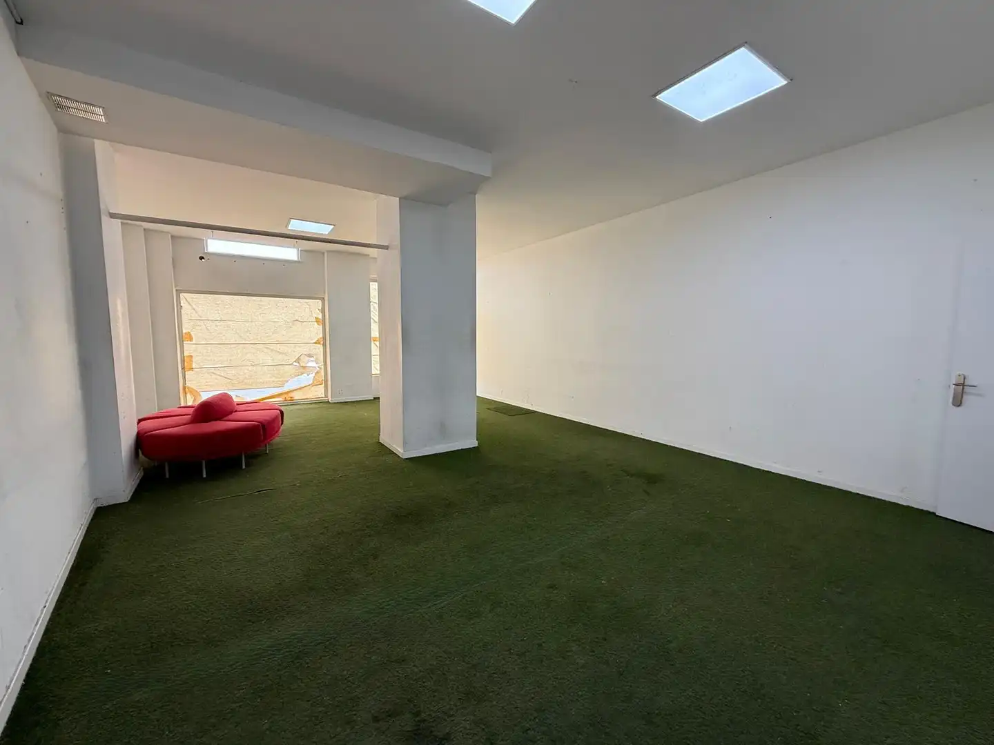 Local comercial en alquiler en Calle Juez Giovanni Falcone, imagen 3