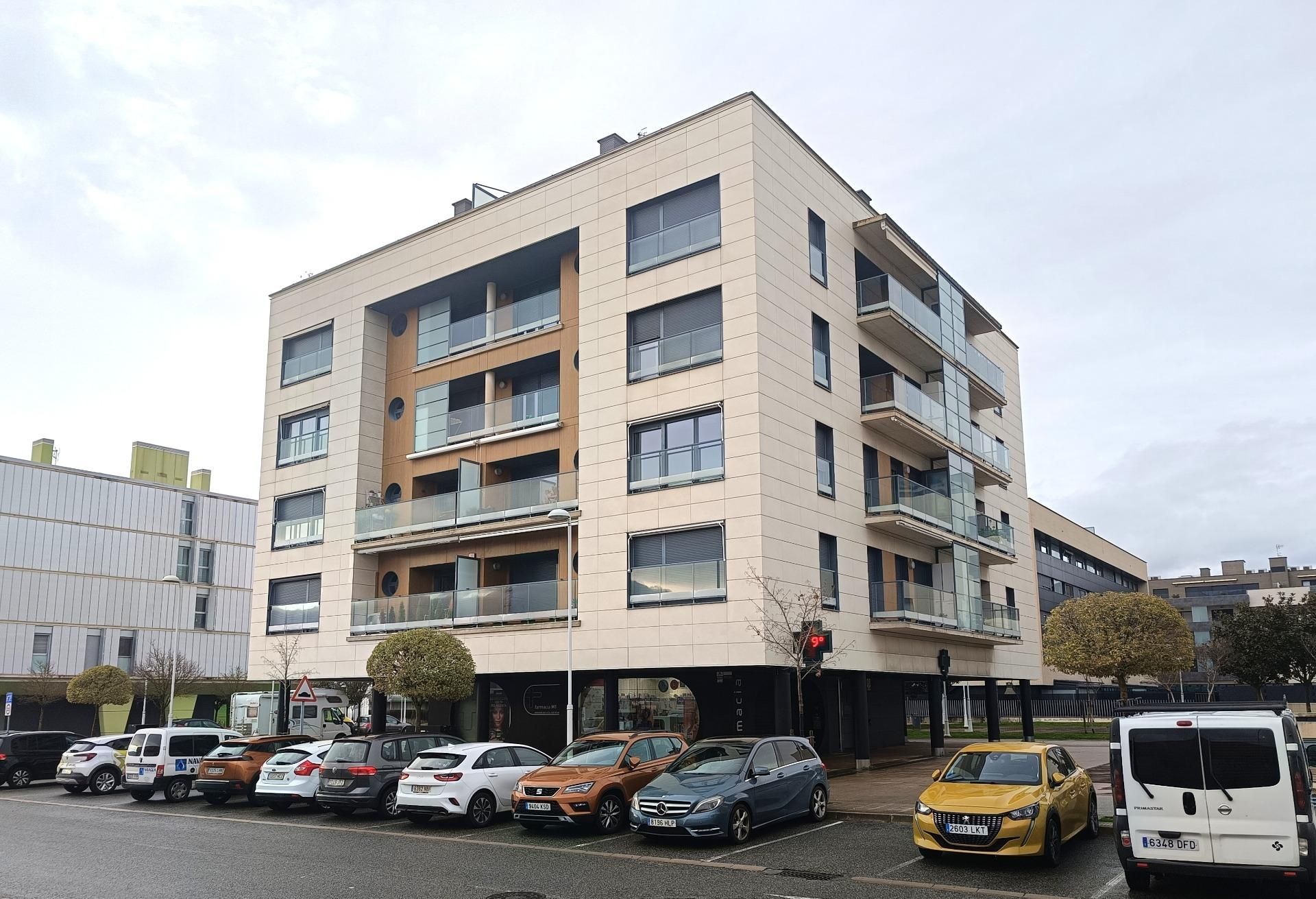 Außenansicht von Wohnung miete in Zizur Mayor / Zizur Nagusia mit Heizung, Parkett und Möbliert