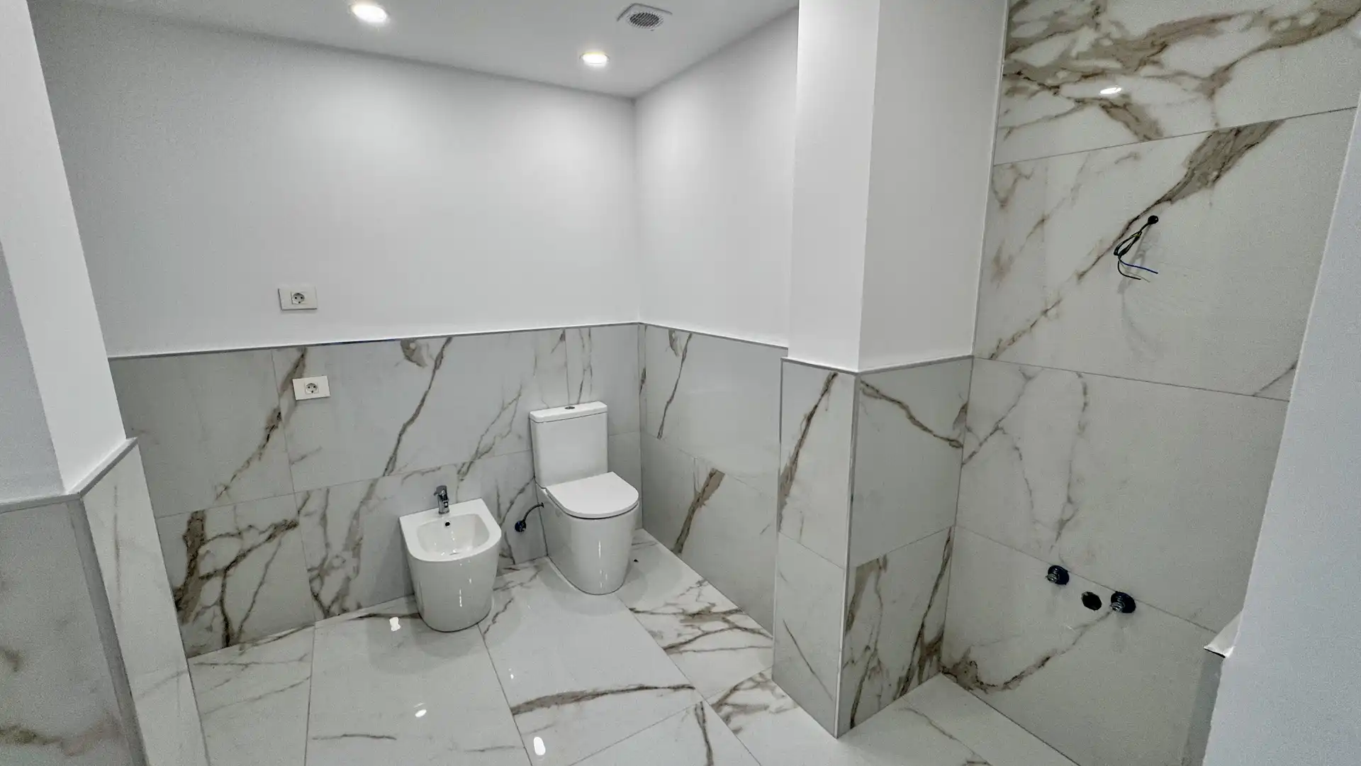Baño de Casa o chalet en venta en Adeje con Aire acondicionado, Jardín privado y Terraza