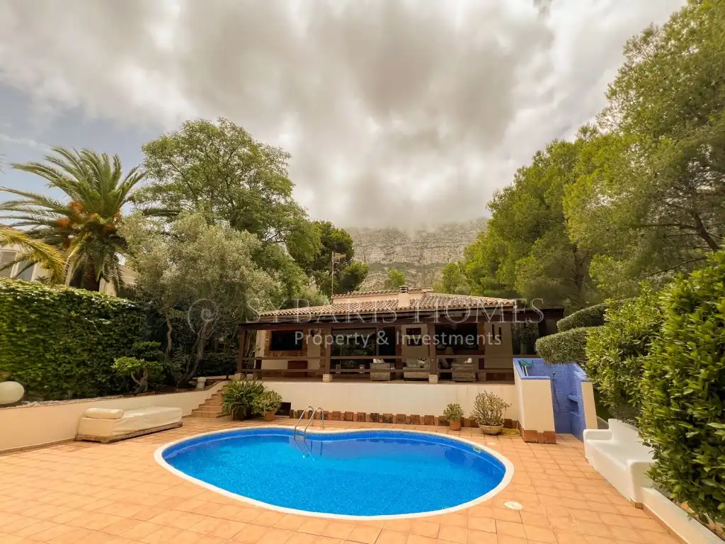 Exterior view of Houses for sale in Dénia  with Air Conditioner, Private garden and Terrace