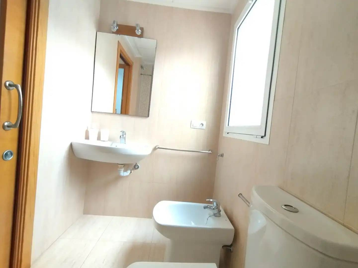 Badezimmer von Dachboden zur Miete in Elche / Elx mit Klimaanlage und Heizung