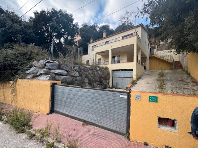 Casa-chalet en Venta en Dosrius poble