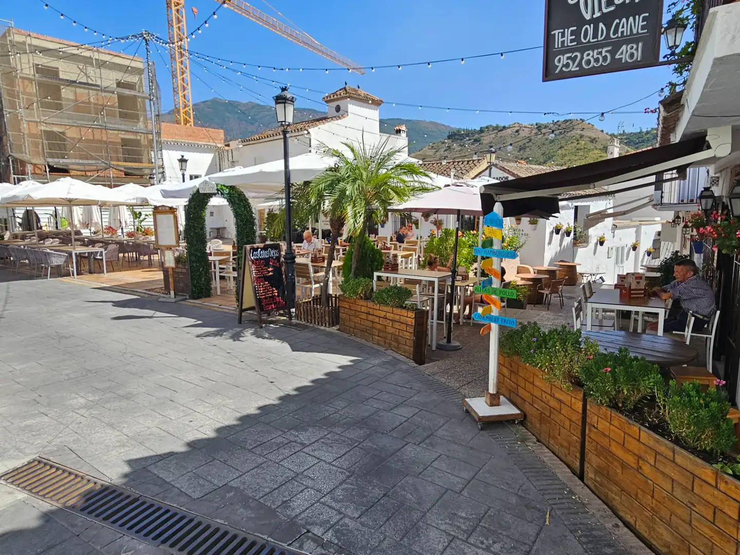 Geschaftsraum zur Miete in Benahavís mit Klimaanlage und Terrasse