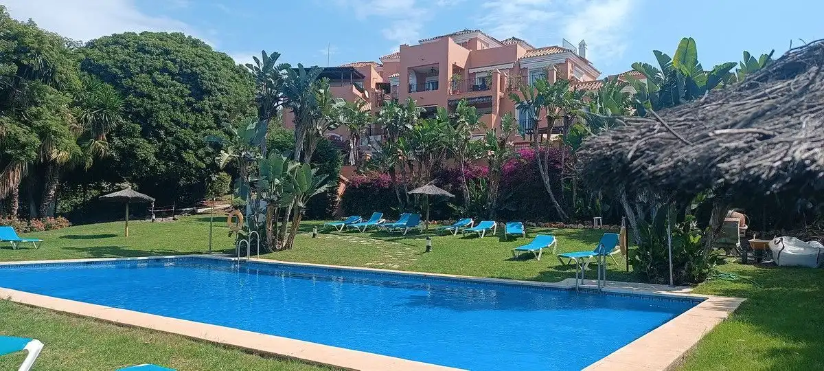 Jardín de Ático en venta en Marbella con Aire acondicionado, Calefacción y Terraza