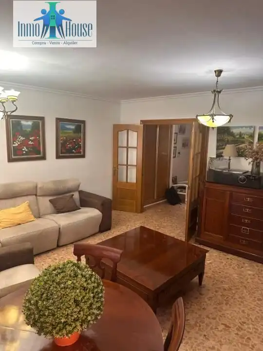 Sala d'estar de Pis en venda en Albacete amb Aire condicionat, Calefacció i Moblat