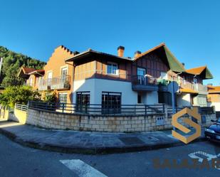 Exterior view of Single-family semi-detached for sale in Castro-Urdiales  with Heating, Private garden and Terrace