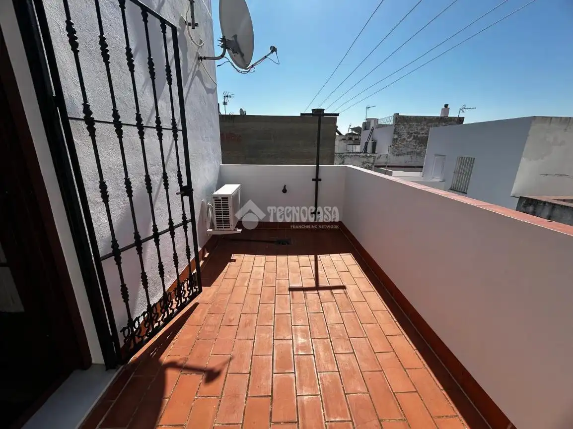 Terraza de Casa adosada en venta en Alcalá del Río con Aire acondicionado