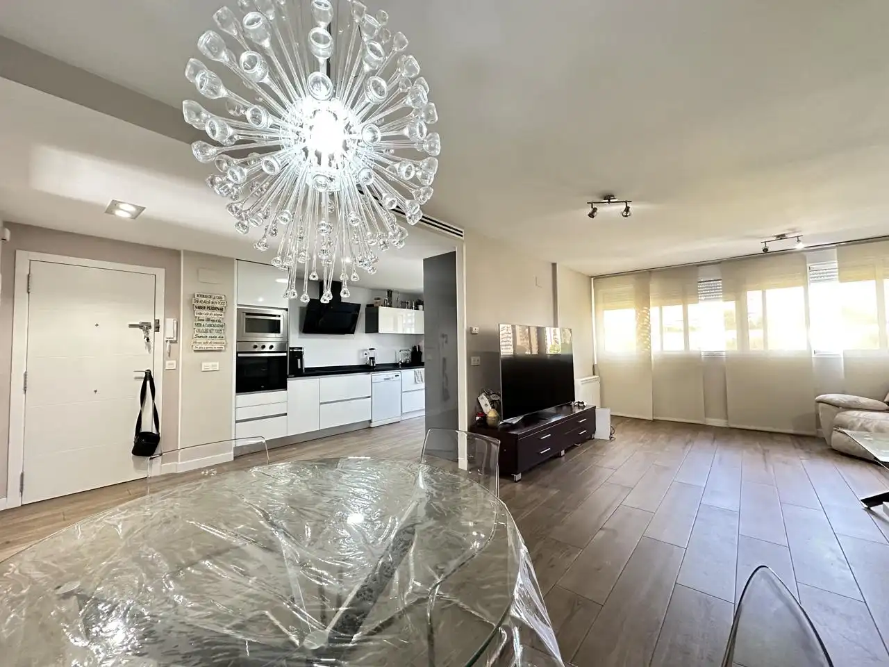 Living room of Flat for sale in Alicante / Alacant  with Air Conditioner, Parquet flooring and Storage room