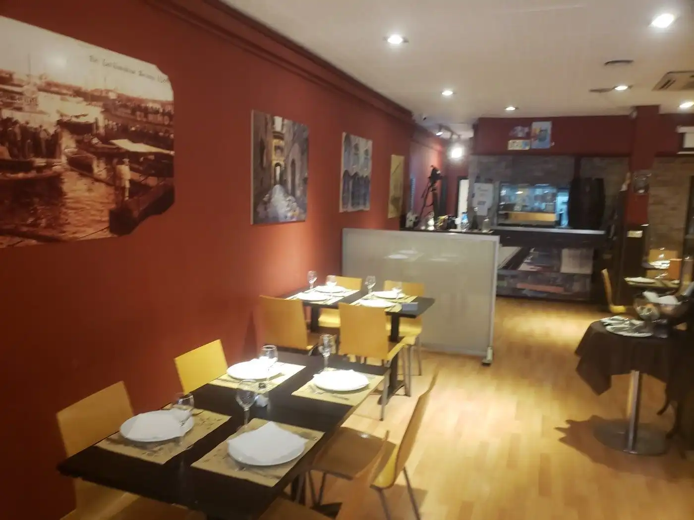 Business premises for transfer in Ciutat Vella, imagen 6