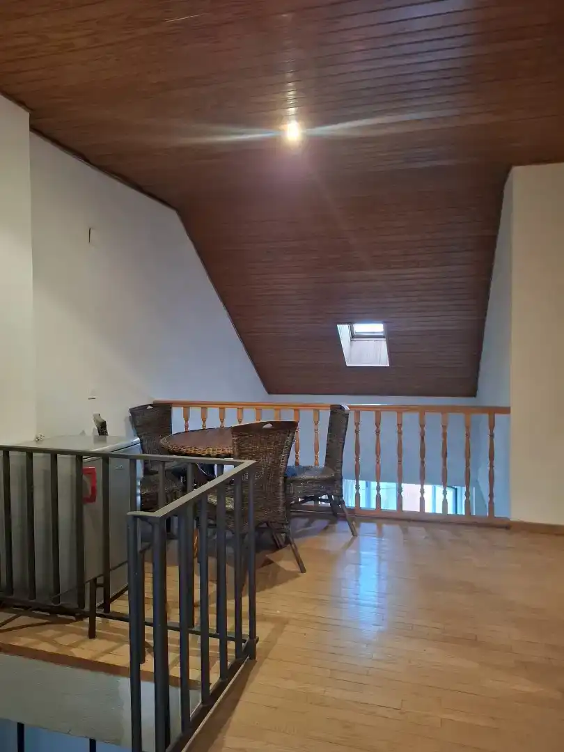 Terrasse von Maisonette zur Miete in Cáceres Capital mit Klimaanlage