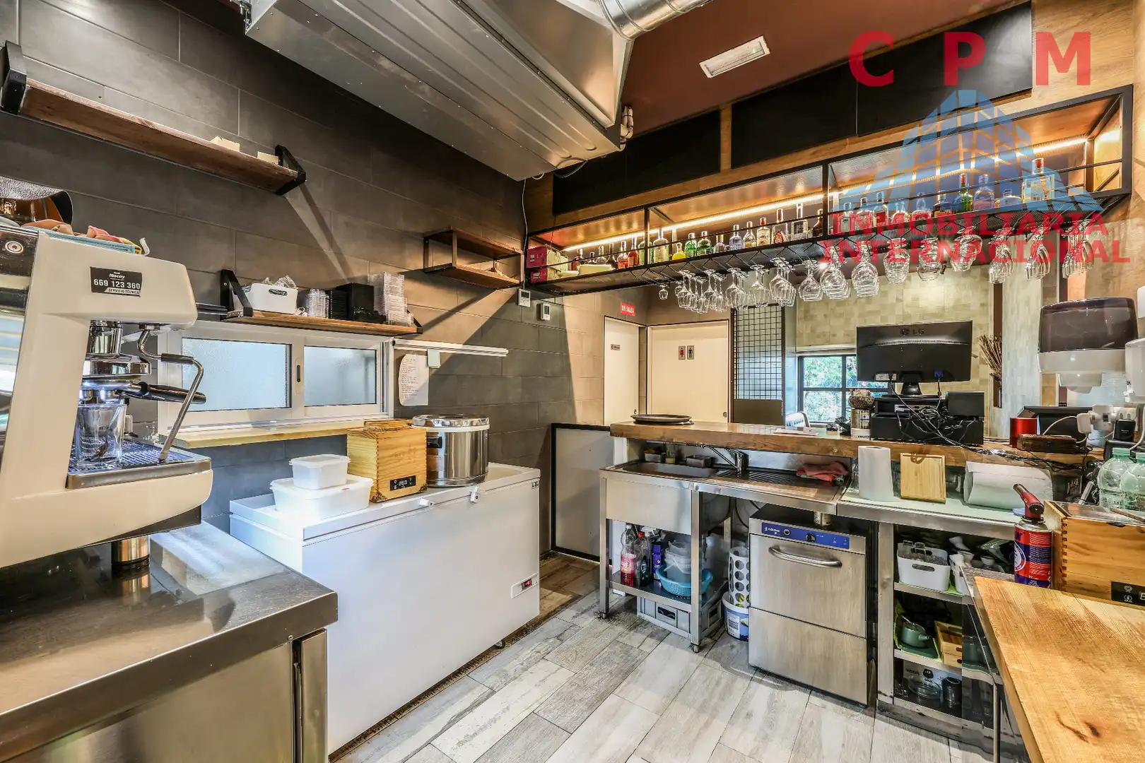 Business premises for transfer in Ciudad Lineal, imagen 23
