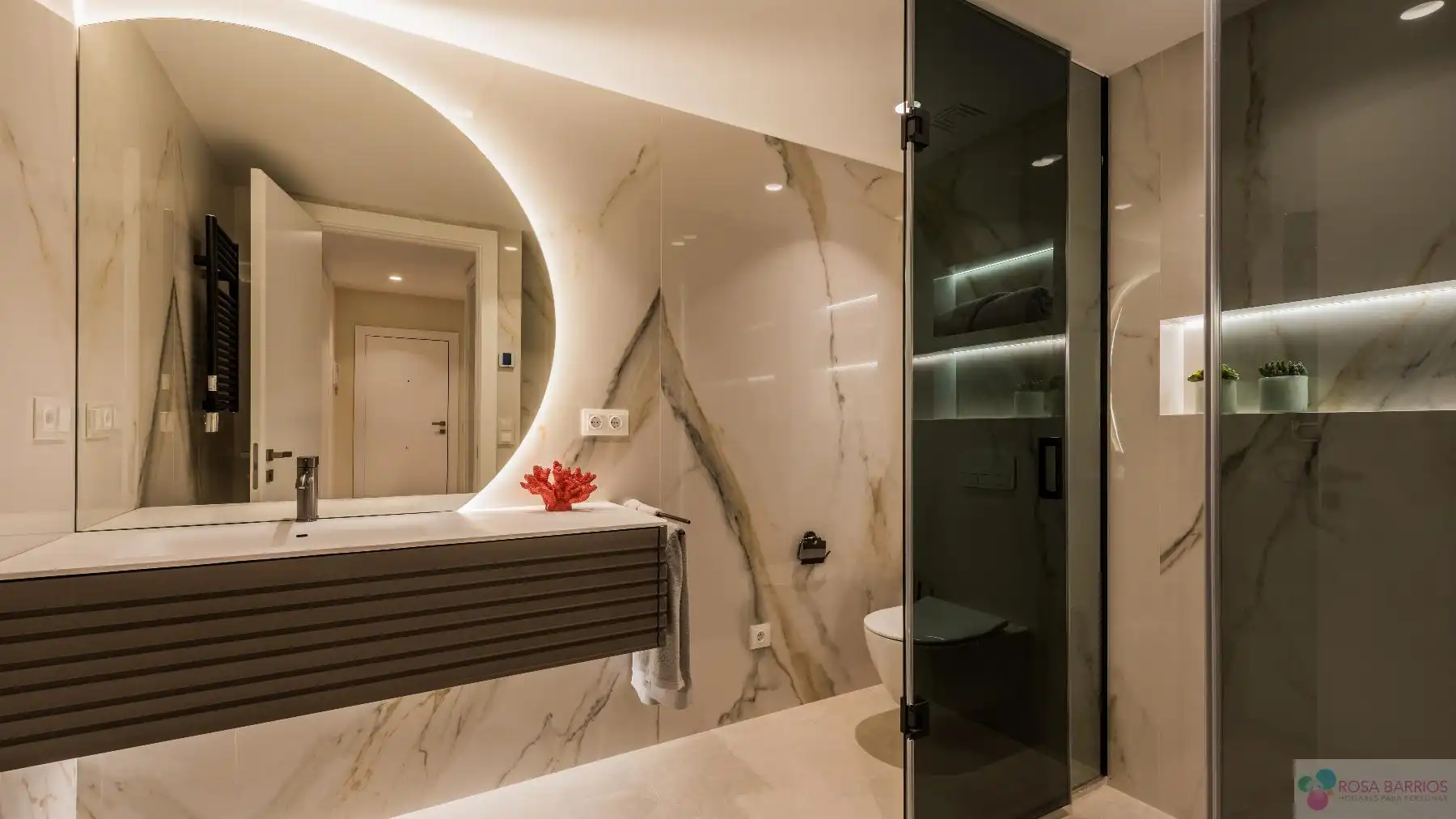 Badezimmer von Wohnung zum Verkauf in Estepona mit Klimaanlage, Terrasse und Abstellraum