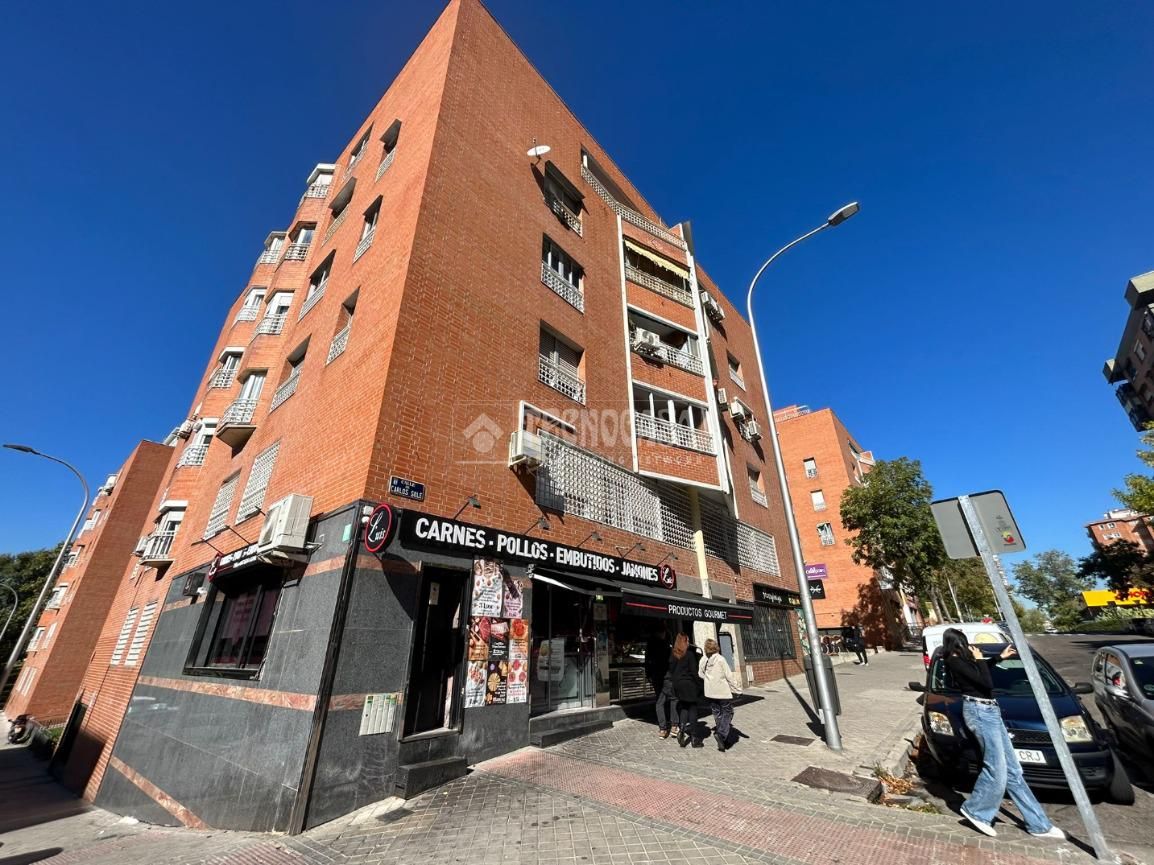 Exterior view of Flat for sale in  Madrid Capital  with Air Conditioner and Heating