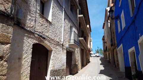Casa muy grande y en buen estado en casco antiguo del pueblo