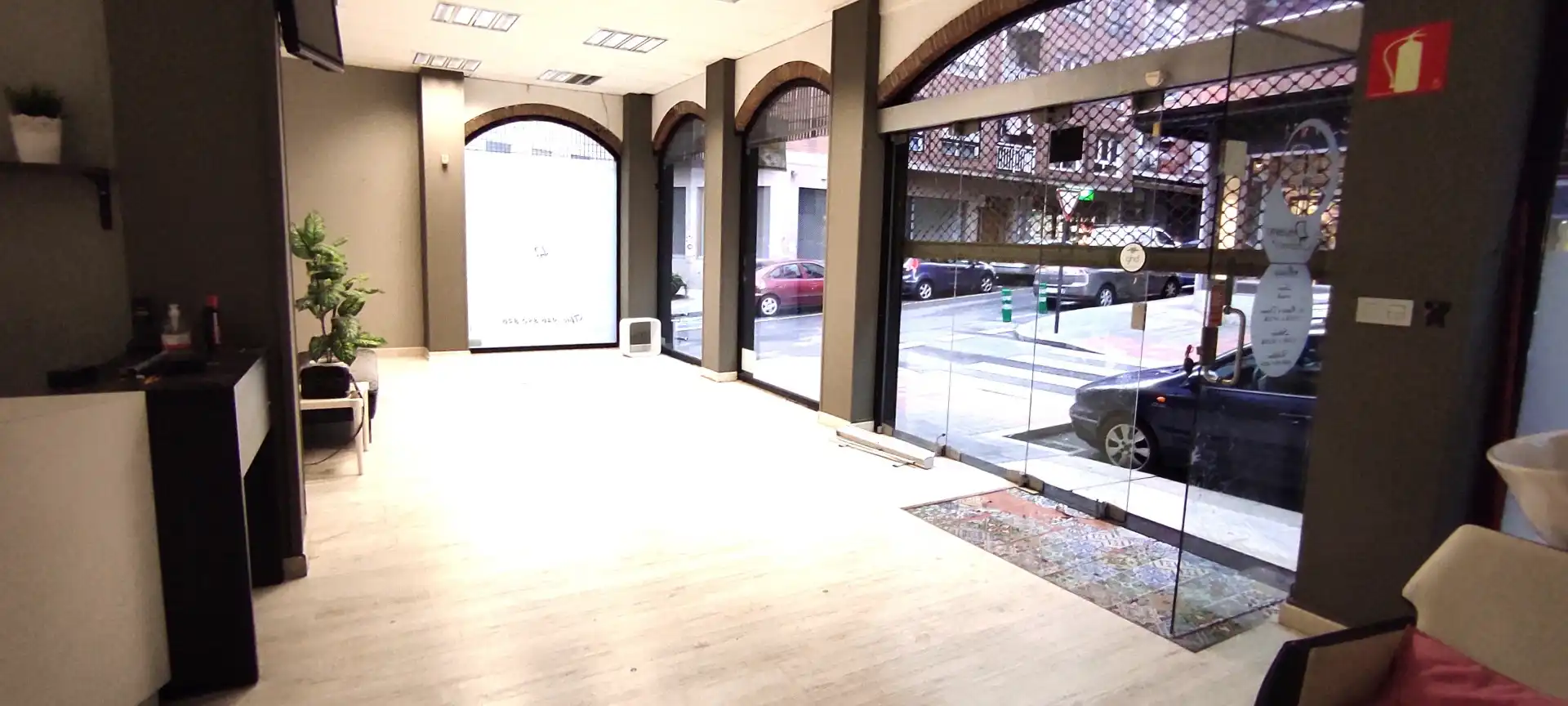 Local commercial à vendre à Plaza Llano, imagen 2
