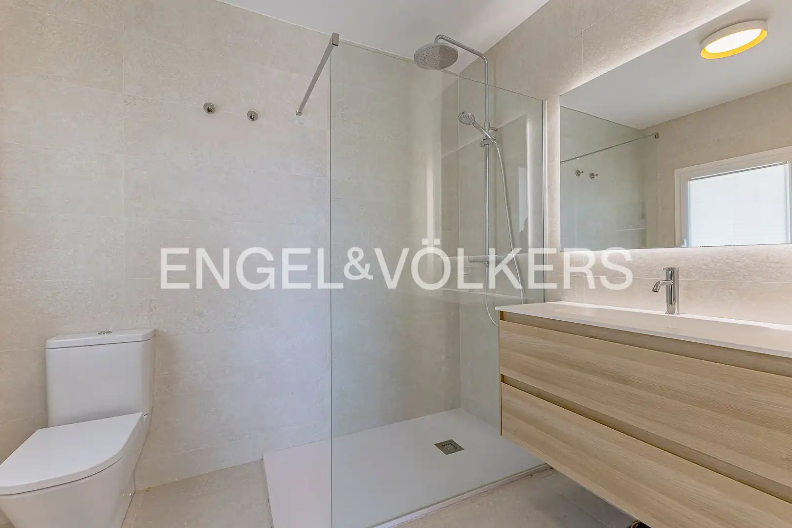 Baño de Casa o chalet en venta en Sitges con Aire acondicionado, Calefacción y Jardín privado