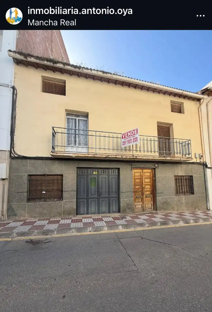 Vista exterior de Casa o xalet en venda en Mancha Real amb Jardí privat, Terrassa i Traster