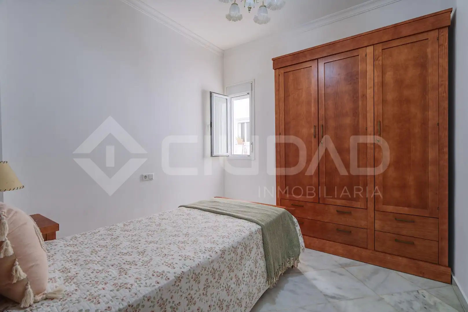 Habitación de Planta baja en venta en Marchena