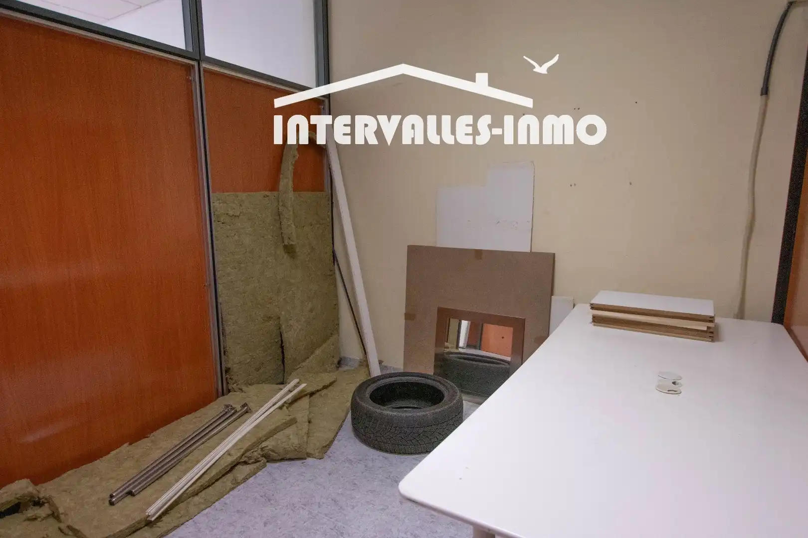 Oficina en venda a Caldes de Montbui