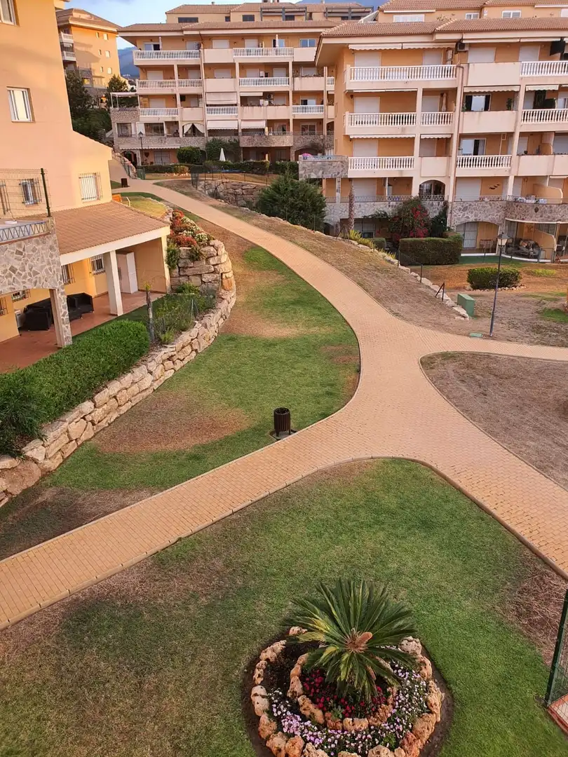 Vista exterior de Apartament de lloguer en Fuengirola amb Aire condicionat, Calefacció i Terrassa