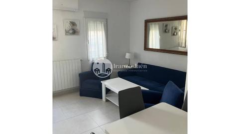 Foto 2 de Apartamento de alquiler en Plaza Deán Mazas, San Bartolomé - Millán de Priego,  Jaén Capital