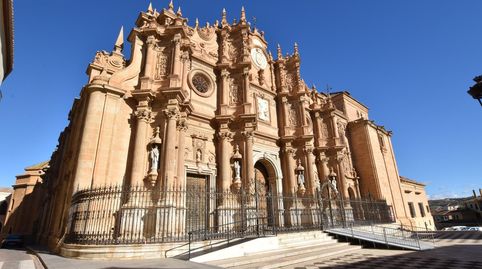 DETRÁS DE LA CATEDRAL DE GUADIX