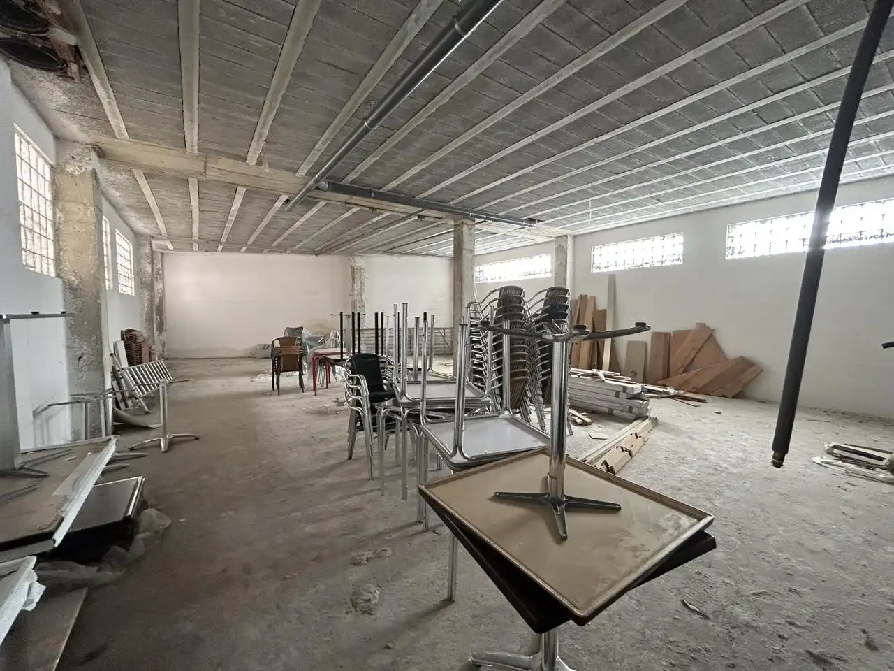 Local comercial de lloguer a Del Barrio, imagen 13