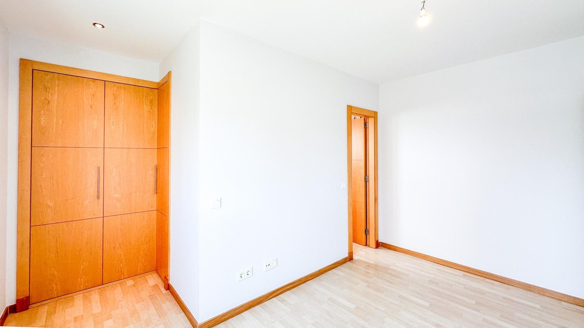 Piso de alquiler en Paseo Marítimo Oeste - Pacífico