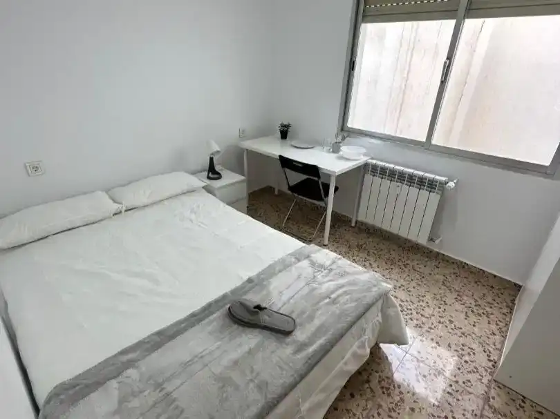 Bedroom of Flat for rent in  Logroño