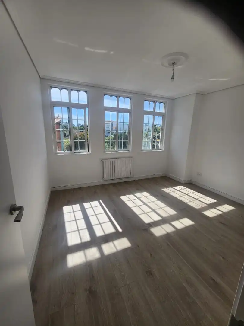 Habitación de Casa o chalet en venta en Narón con Calefacción