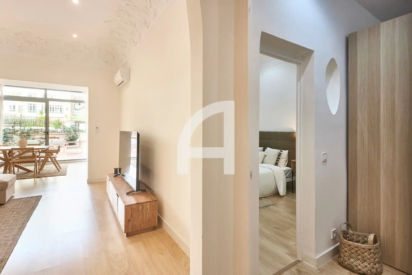 Wohnung zur Miete in Barcelona mit Klimaanlage, Heizung und Parkett