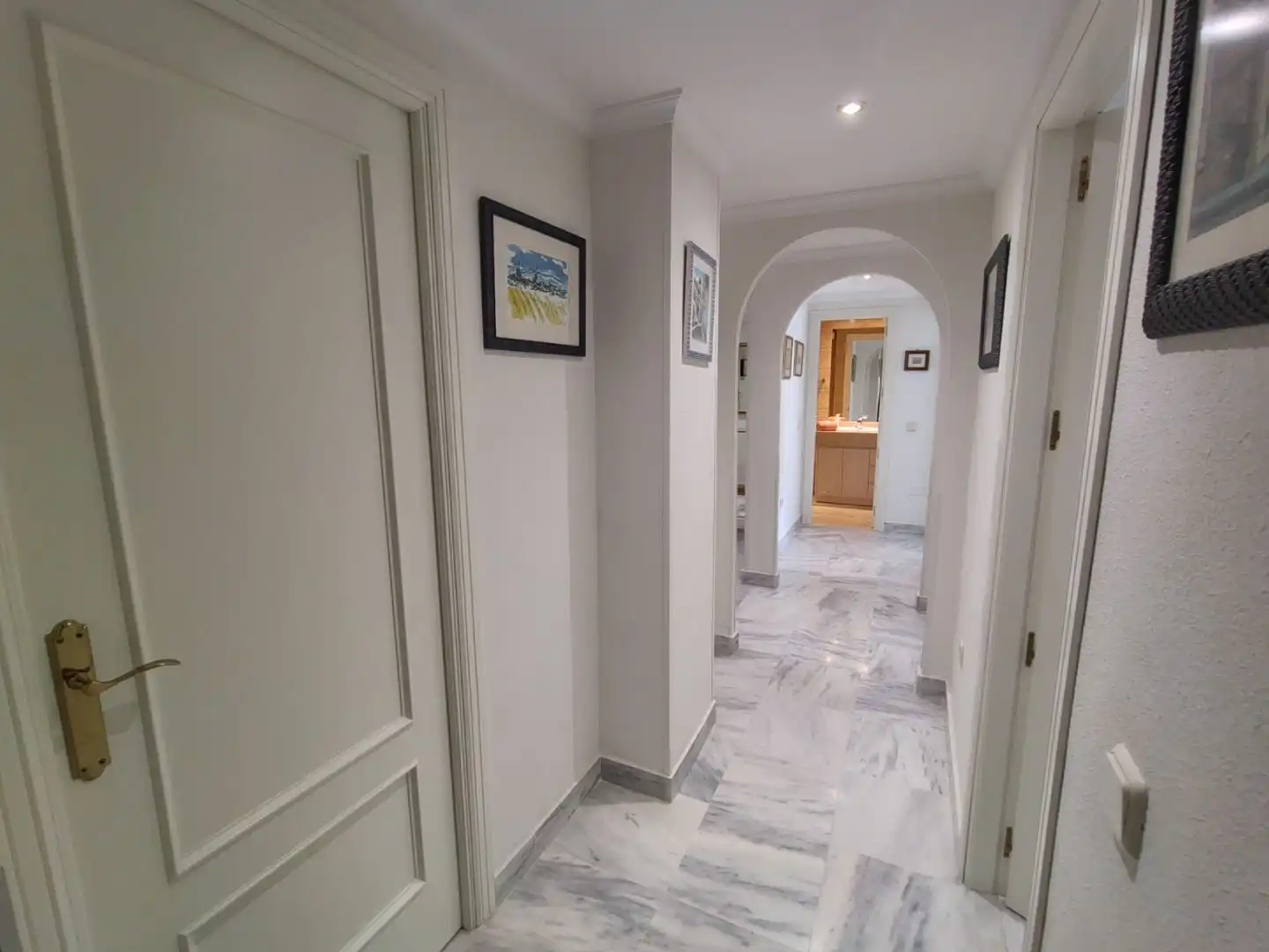 Wohnung zur Miete in Marbella mit Klimaanlage, Heizung und Terrasse