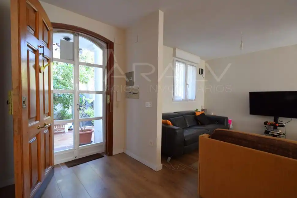 Einfamilien-Reihenhaus zur Miete in Madrid, Madrid