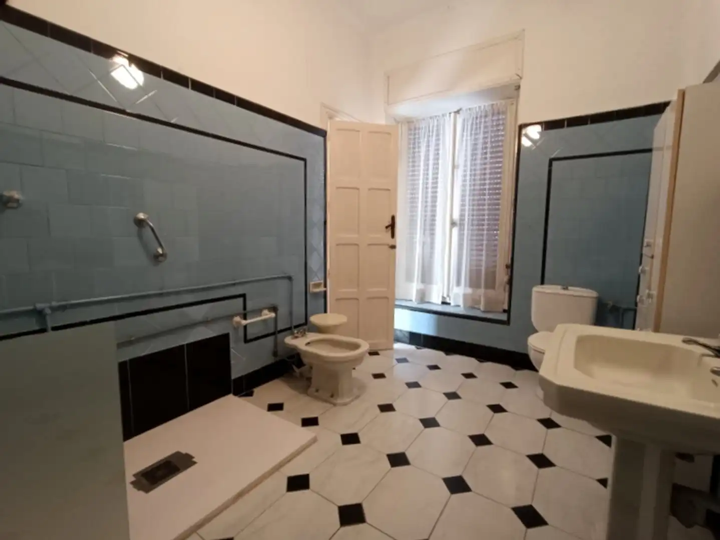 Bathroom of Houses for sale in Hellín  with Balcony