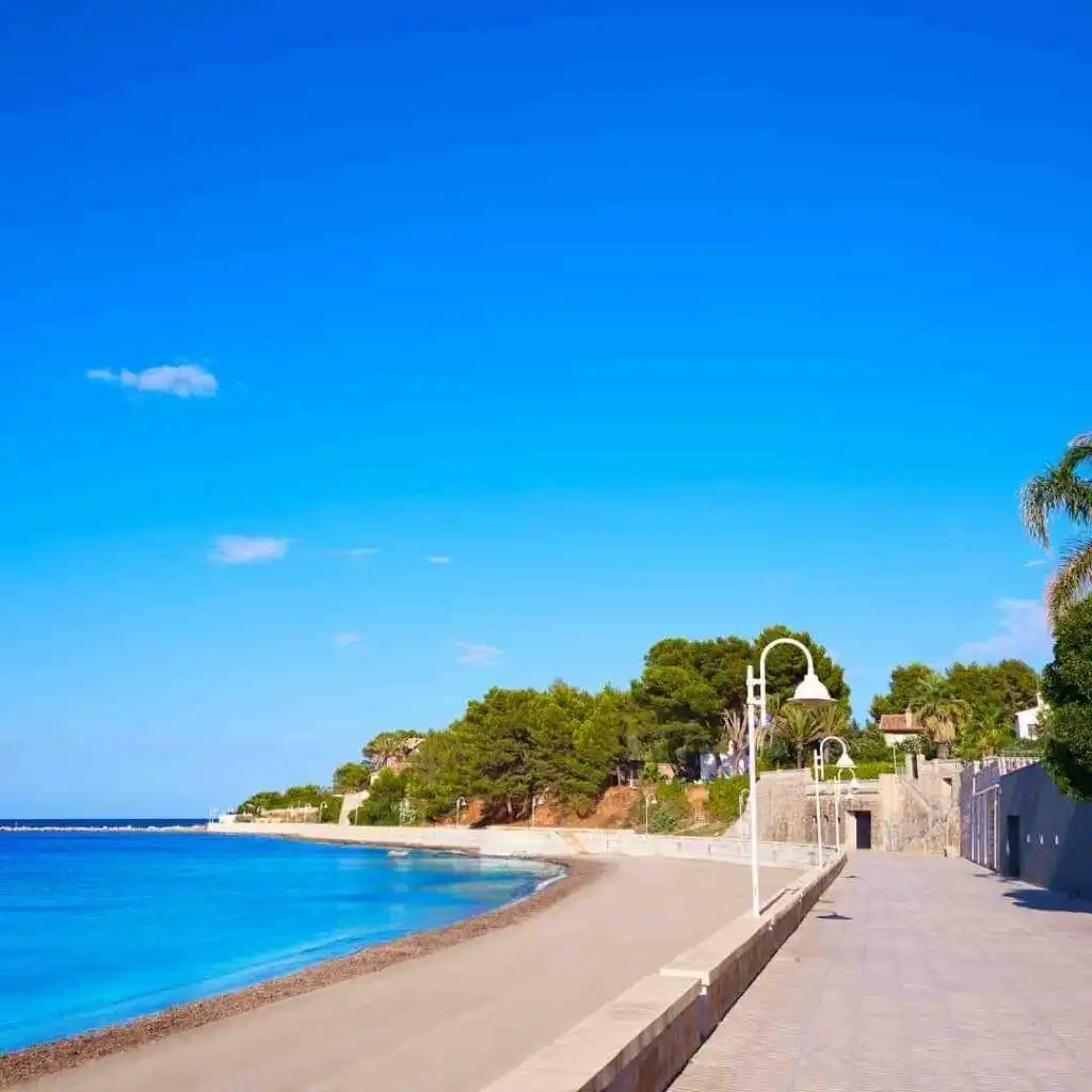 Vista exterior de Apartamento de alquiler en Dénia con Jardín privado, Terraza y Amueblado
