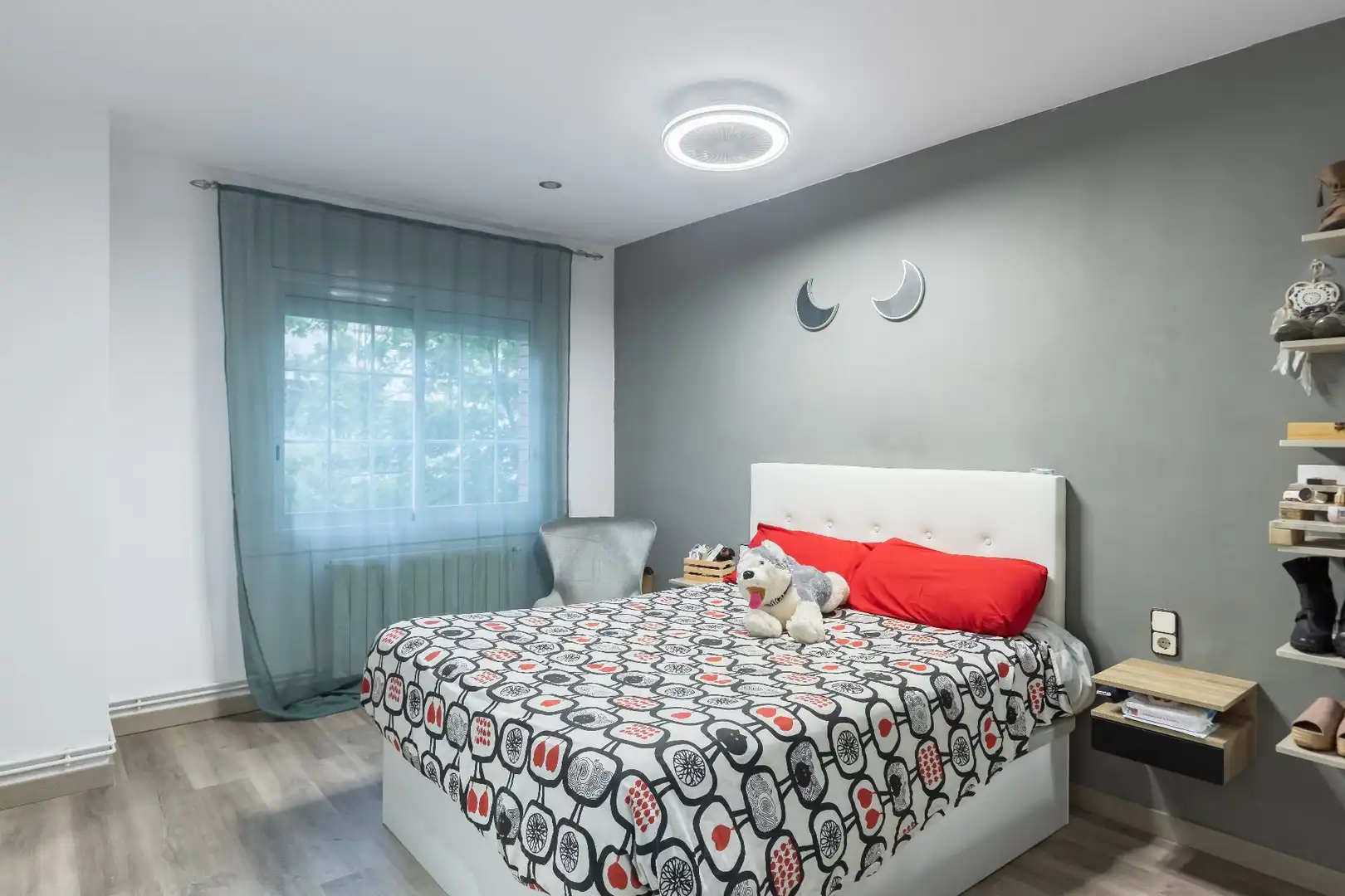 Bedroom of Flat for sale in Can Borrell