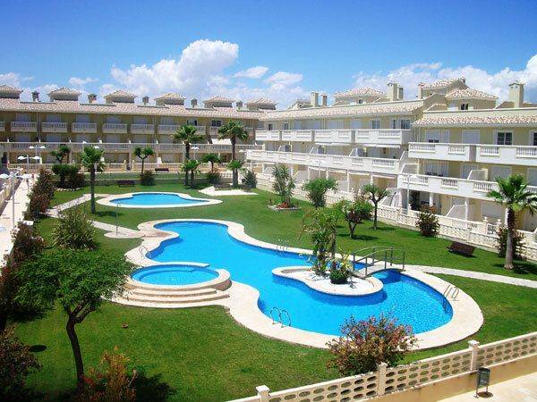 Planta baja en Alquiler en Avenida Avenida Escandinavia en Monte Faro - Altomar II